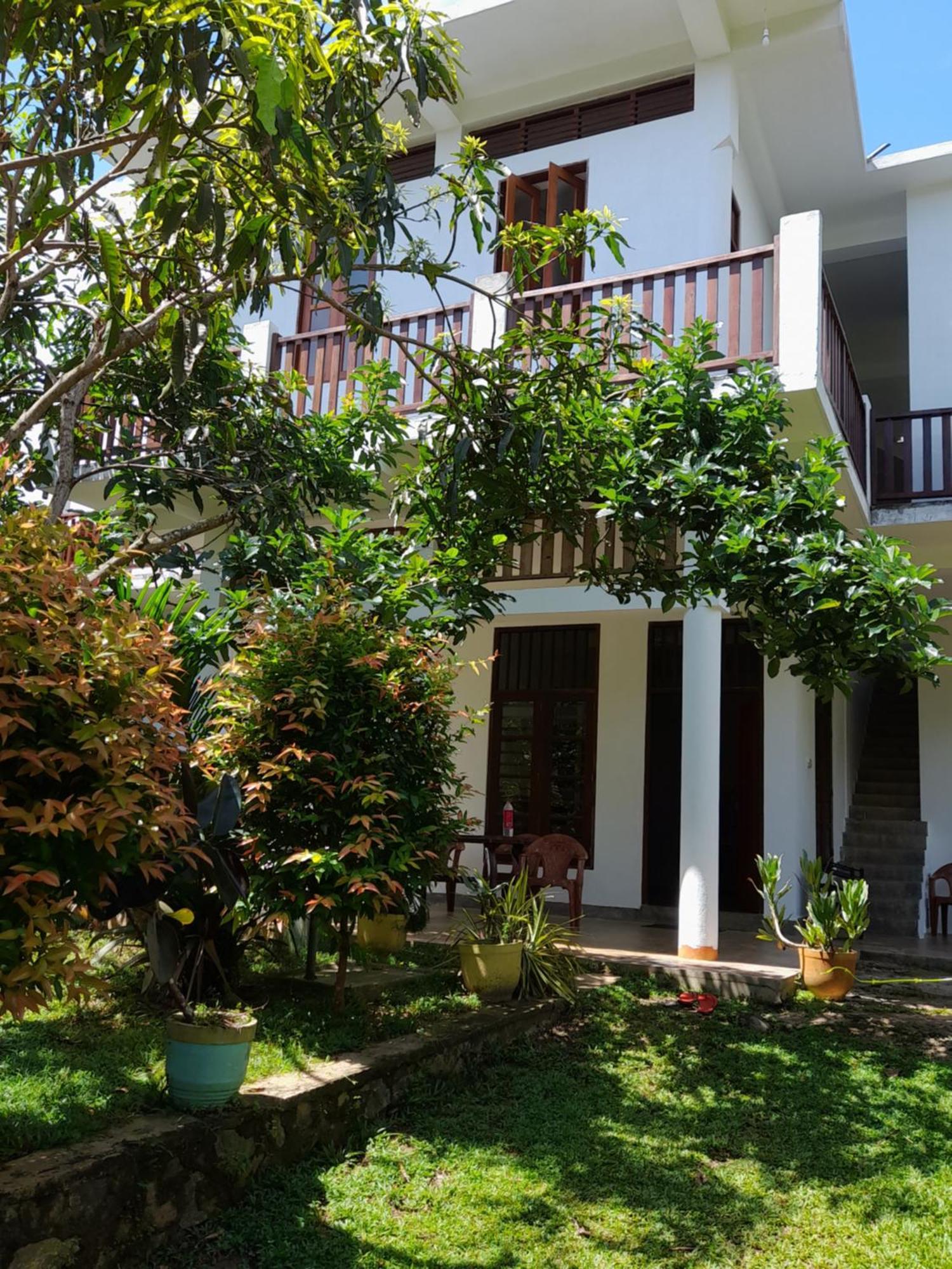 Hiriketiya Hasmal House Apartment Dickwella Exterior photo