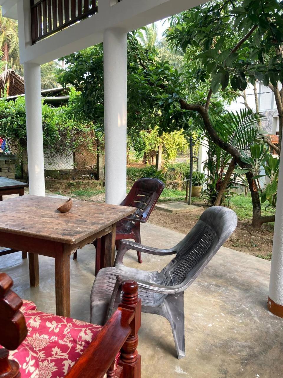 Hiriketiya Hasmal House Apartment Dickwella Exterior photo