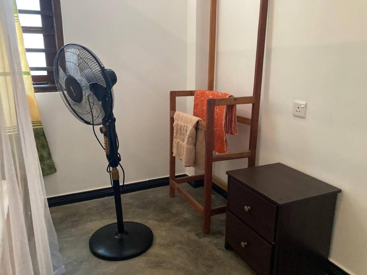 Hiriketiya Hasmal House Apartment Dickwella Room photo